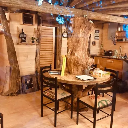 خيمة فخمة De Hobbit Pour Famille Le Monastere