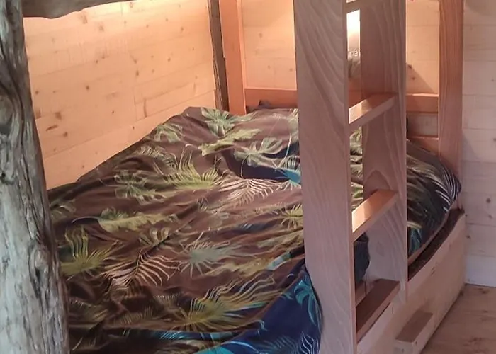 De Hobbit Pour Famille Lüks kamp alanı Le Monastere