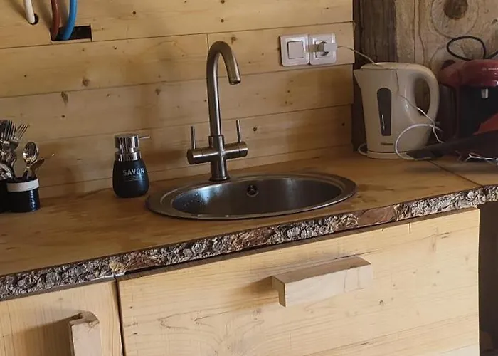 De Hobbit Pour Famille Lüks kamp alanı Le Monastere