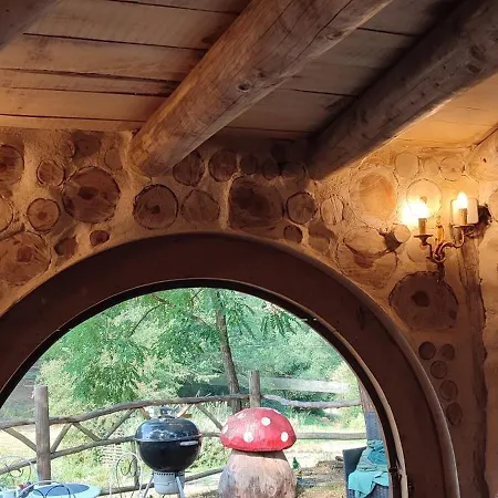 De Hobbit Pour Famille Luxury tent Le Monastere