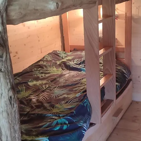 De Hobbit Pour Famille Campismo de Luxo Le Monastere
