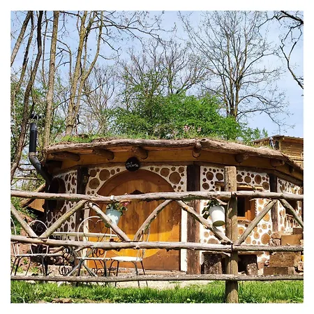 Luxury tent De Hobbit Pour Famille